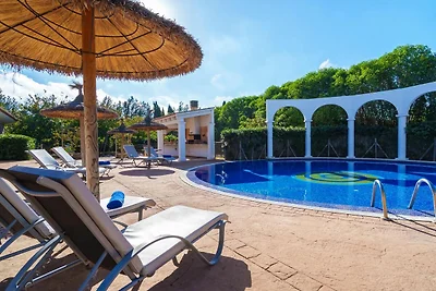 Villa moderna con piscina privata a Sa Pobla