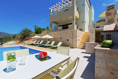 Villa in Achlades Kreta mit privatem Pool