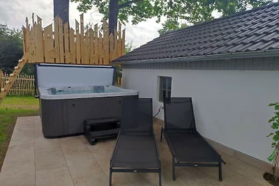 Ferienhaus in Ahorntal mit Schwimmbecken