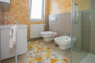 III in Villa Sunce