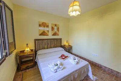 Studio in Spanien mit Pool und Garten