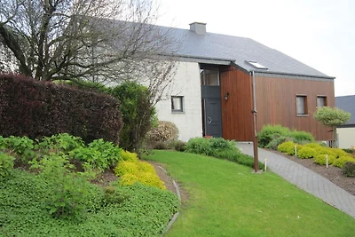 Zäitgenëssesch Vakanzenhaus zu Houffalize