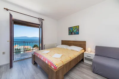 One Bedroom Apartment With Balcony (A3)