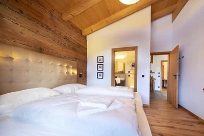 Chalet in Neukirchen near Ski Lift
