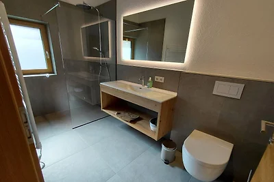 Moderne Ferienwohnung in ruhiger Lage