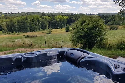 Luxusferienhaus in Marchin mit Wellness