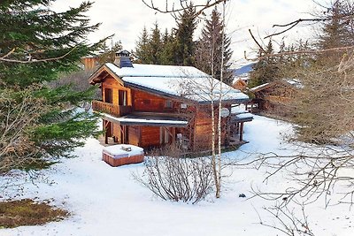 Chalet accogliente con jacuzzi