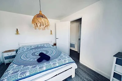 Küstenflucht mit Panoramablick