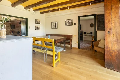 Villa a St Martí con Vigneti e Giardino