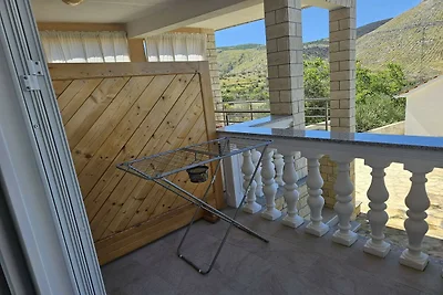 Wohnung in der Küstenstadt Grebastica
