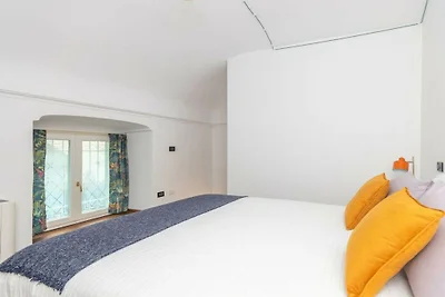 Wohnung in Torino mit Sauna und Balkon
