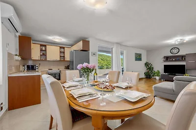 Holiday Home Marija - Three Bedroom Holiday H...