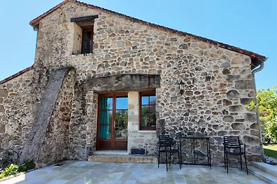 Cottage accogliente a Roussines, Dordogna