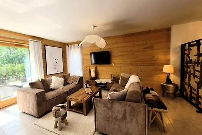 Große ebenerdige Wohnung mit Terrasse