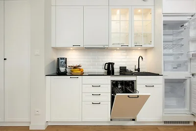 Große Wohnung mit Meerblick, Innenpool