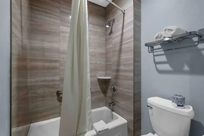 ADA-konform | 2 Schlafzimmer | Dusche |...