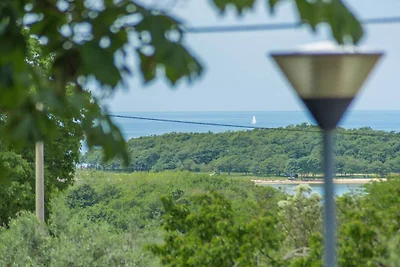 Romano con vista mare