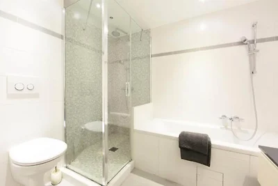 Häuser & Villen für 12 Personen