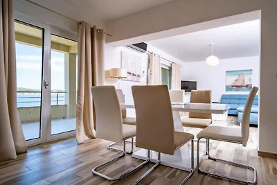 Sea View Apartment 1