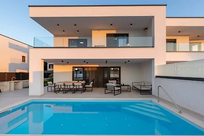 Villa Aria mit Pool
