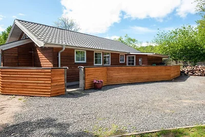 Verzaubertes Ferienhaus mit Whirlpool-By...