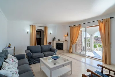 Geräumige, gut gelegene Villa in Nerja