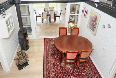 Verzaubertes Ferienhaus mit Whirlpool-By...