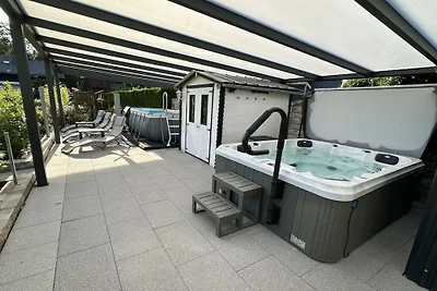 Dahlke met open haard en sauna