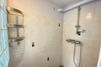 Komfortables Ferienhaus, nur 200 m zum Sandst...