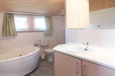Ferienhaus mit Sauna im Ferienpark Mirow