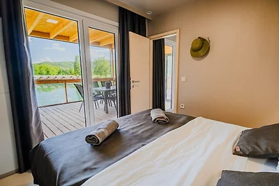 Three Bedroom Mobile Home 15/017