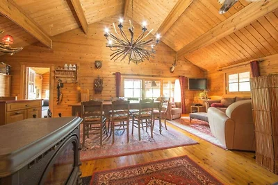 Chalet con giardino alberato vicino a Durbuy