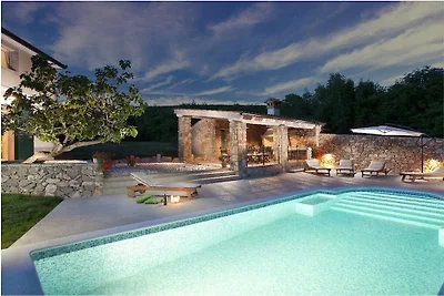 Villa in Koromačno mit Schwimmbecken