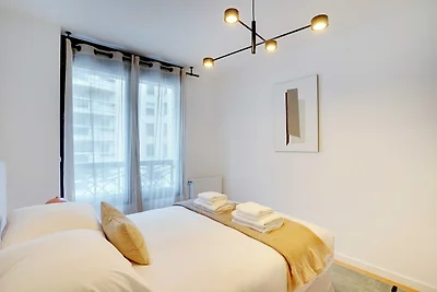 Strak appartement in Levallois-Perret
