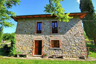 Suggestivo casale a Ortignano