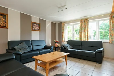 Ruime villa in Malmedy nabij het bos