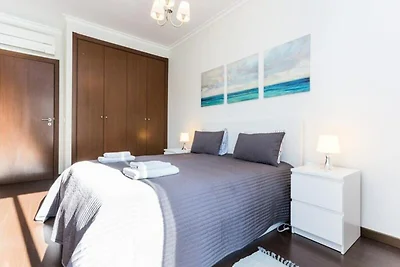 Wohnung in Lagos mit Dachterrasse und Pool