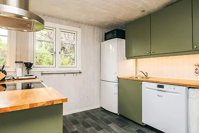 Helle Hutte am Lagunenrand-By Traum