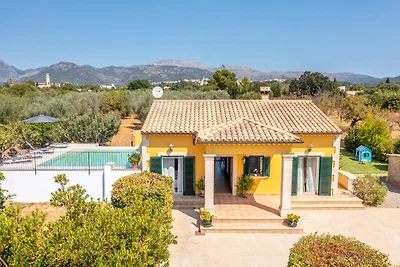 Landhaus mit Pool für 6 Gäste