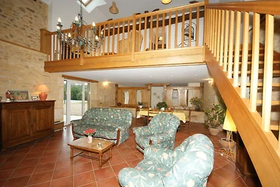 Geräumiges Ferienhaus in Besse mit...