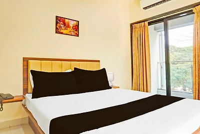 Townhouse Oak Amanora Mall