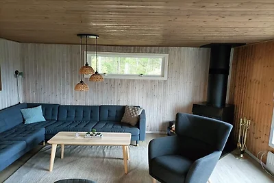 Vakantiehuis in Undenäs met zwembad