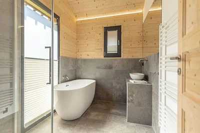 Superior-Chalet mit Whirlpool