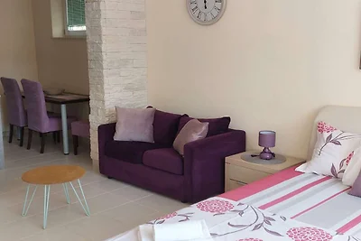 Studio Apartment With Sea View