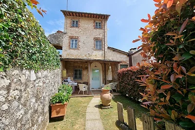 Ferienhaus in Orbicciano-Camaiore-LU mit priv...