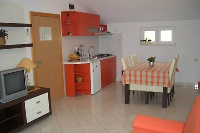 Wohnung in Bol mit Balkon