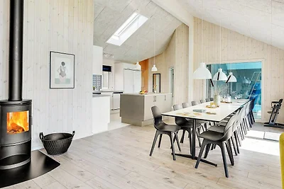 18 Personen Ferienhaus in Spøttrup