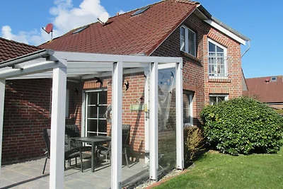Doppelhaushälfte mit windgeschützter Terrasse