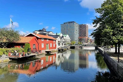 Charmantes Haus auf einer Insel mit Gästehaus