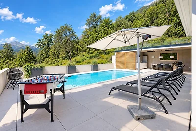 Villa in Tirol mit Pool